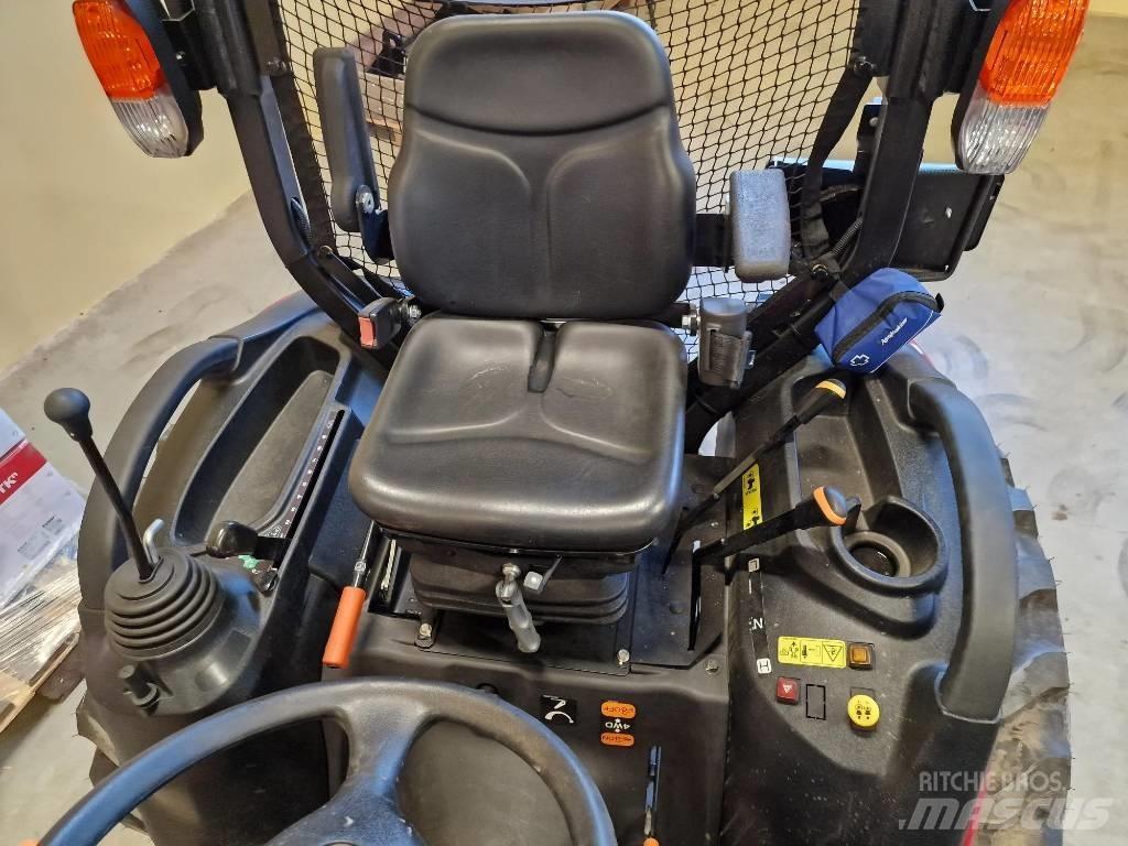 Yanmar SA424 Kompaktní traktory