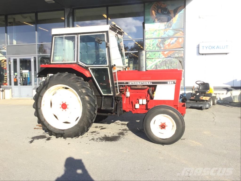 International 684 Traktory