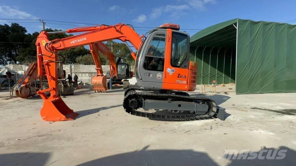 Hitachi ZX75US Mini rýpadla < 7t