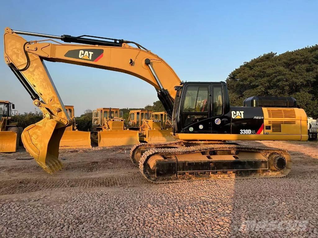 CAT 330 D L Pásová rýpadla