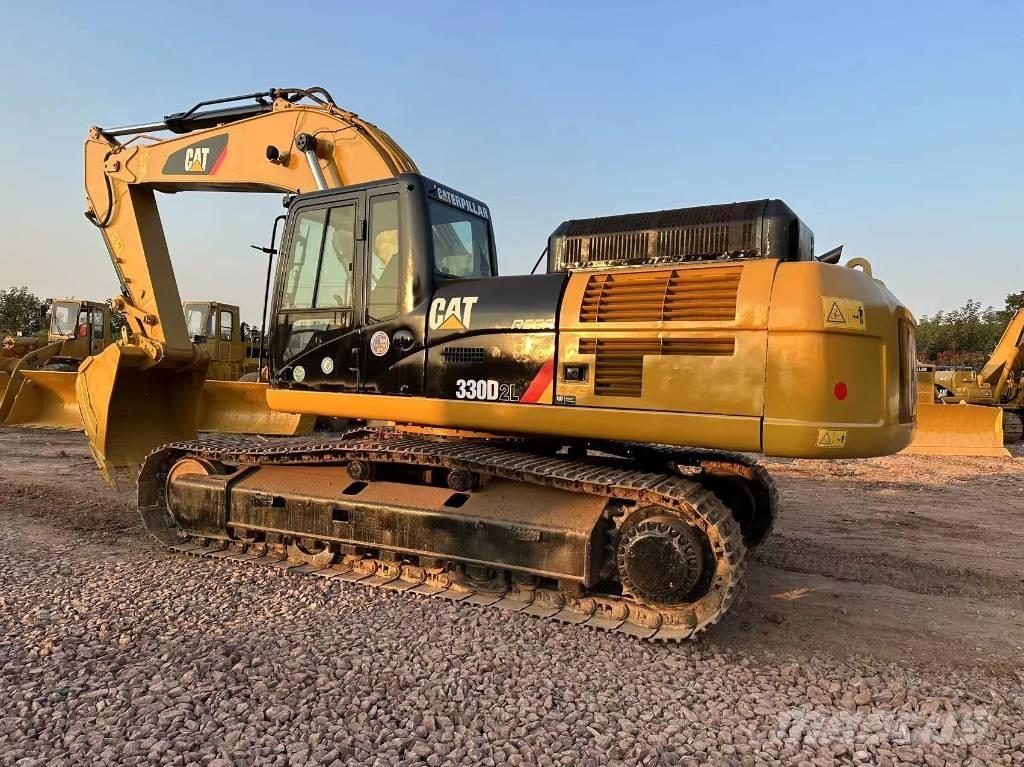 CAT 330 D L Pásová rýpadla