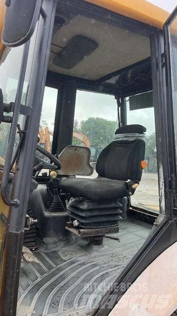 JCB 2 CX Kolové nakladače