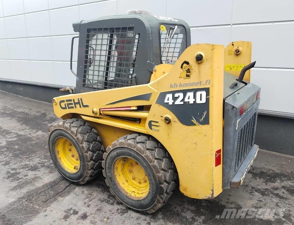 Gehl 4240 E Smykem řízené nakladače