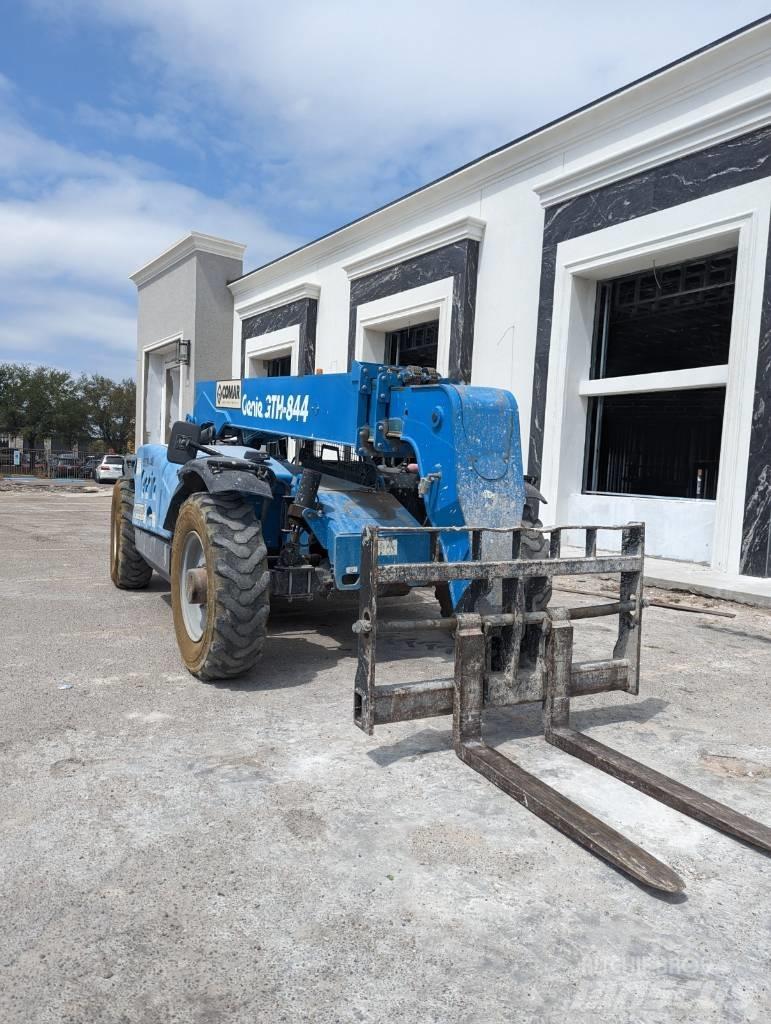 Genie GTH 844 Teleskopické manipulátory