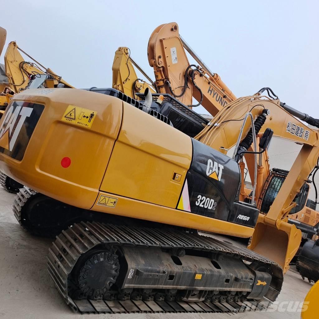 CAT 320 D2 Pásová rýpadla