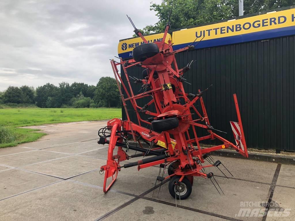 Kuhn GF 8702 Obraceče a shrabovače sena