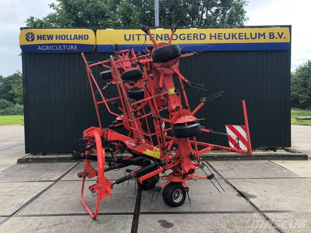 Kuhn GF 8702 Obraceče a shrabovače sena