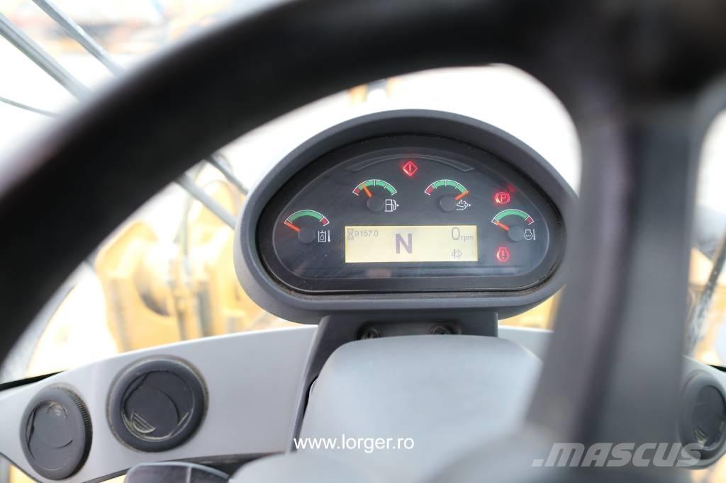 CAT 938 M Kolové nakladače