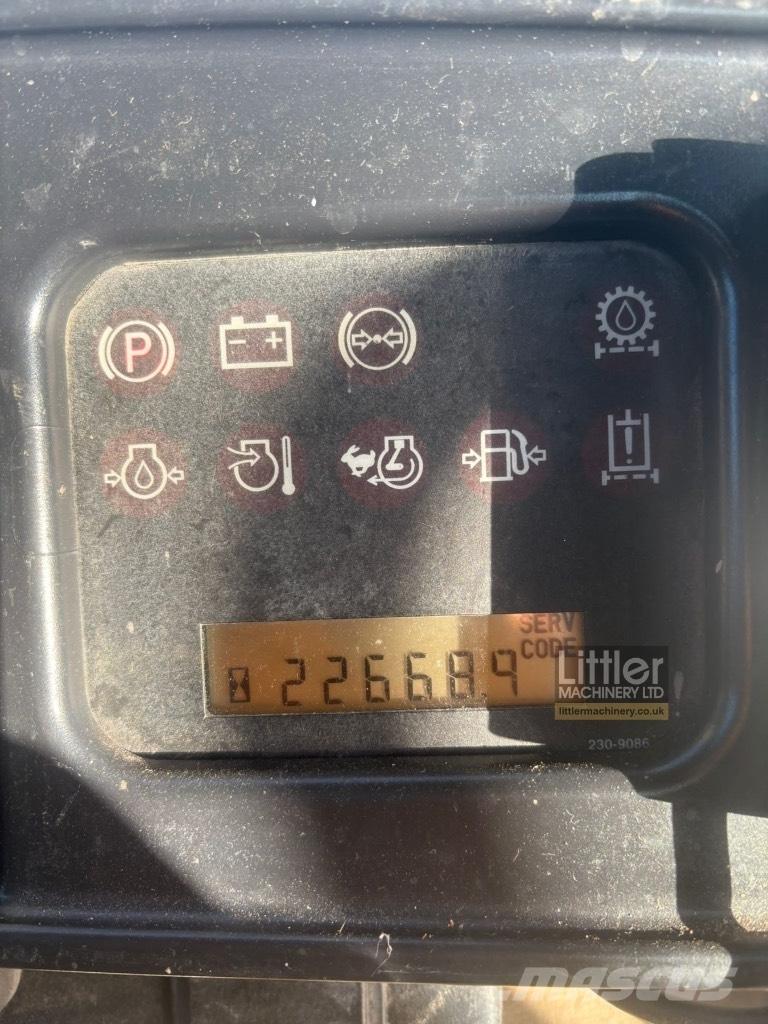 CAT 836 H Skládkové kompaktory