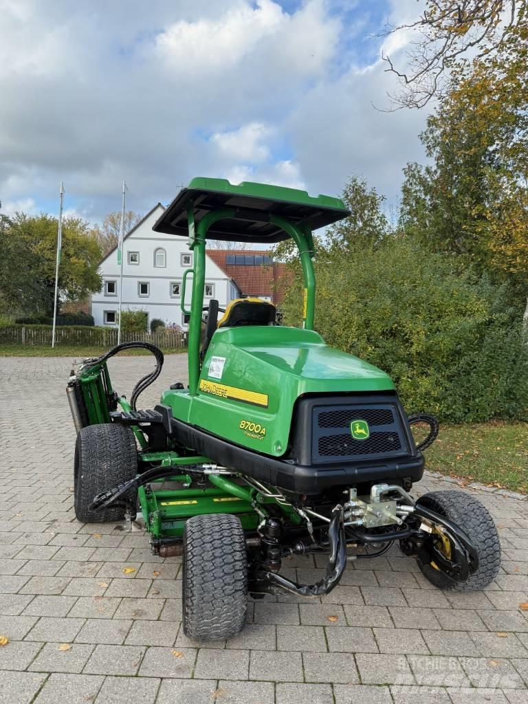 John Deere 8700 A Sekačky fervejí
