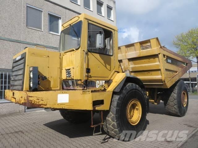 CAT D40 Dumper Kloubové dempry