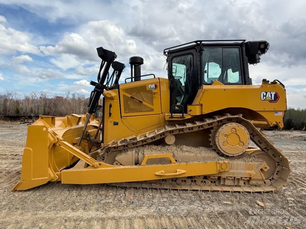 CAT D 6 Pásové dozery