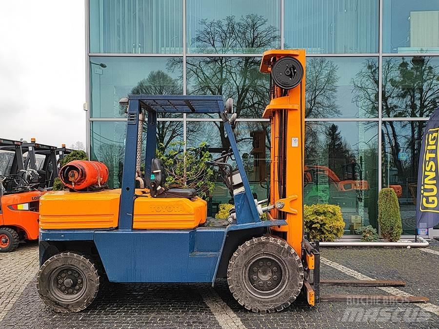 Toyota 02-5FG40 LPG vozíky