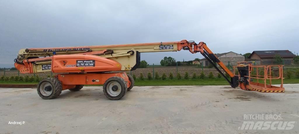 JLG 1250 AJP Kloubové plošiny