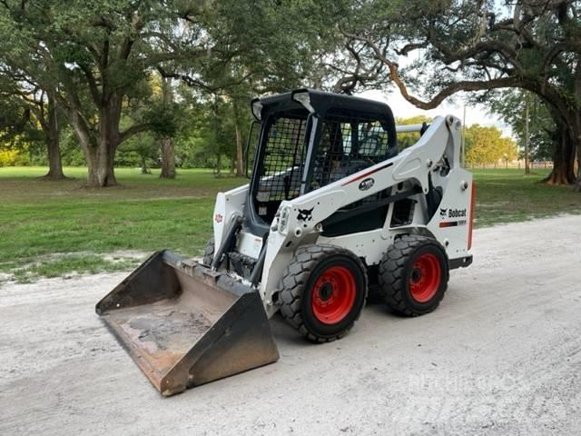 Bobcat S 530 Smykem řízené nakladače
