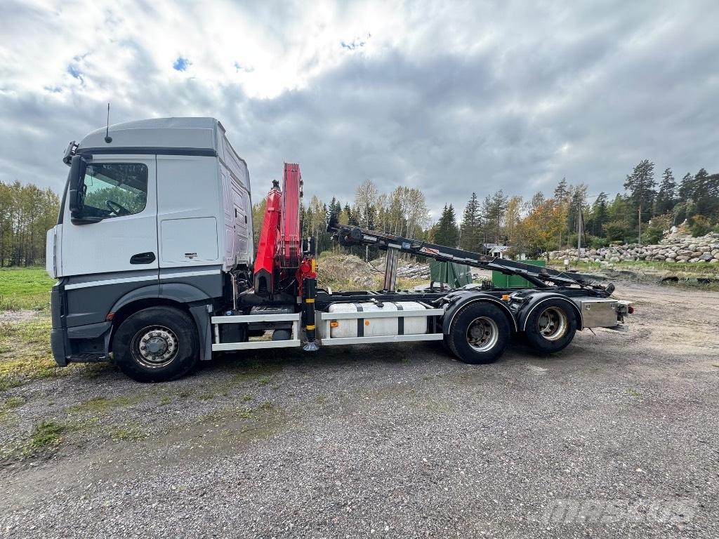 Mercedes-Benz 2653 L Autojeřáby, hydraulické ruky