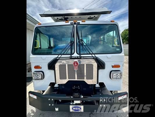 Kenworth L 770 Nákladní vozidlo bez nástavby