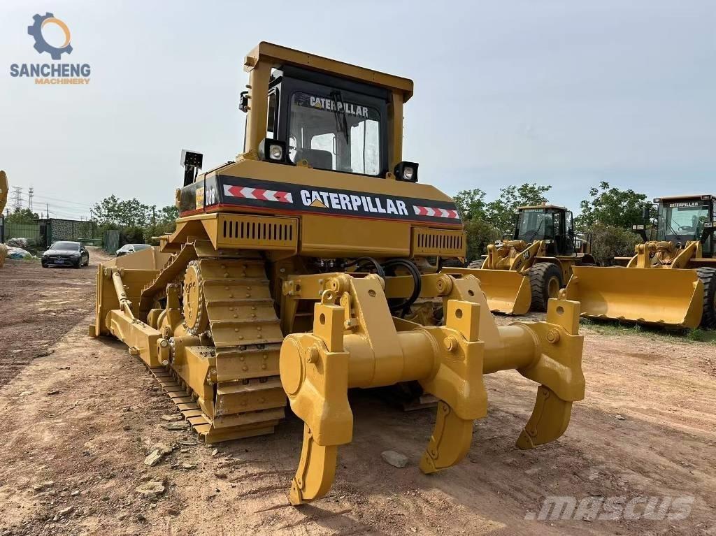 CAT D 8 R Pásové dozery