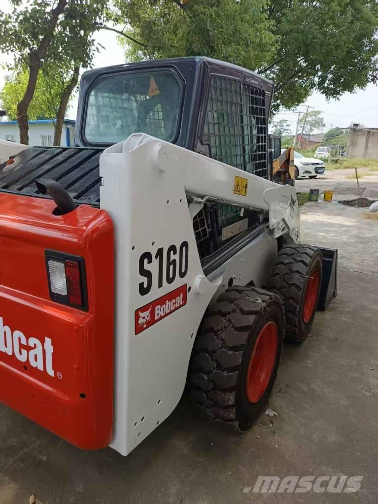 Bobcat S 160 Smykem řízené nakladače