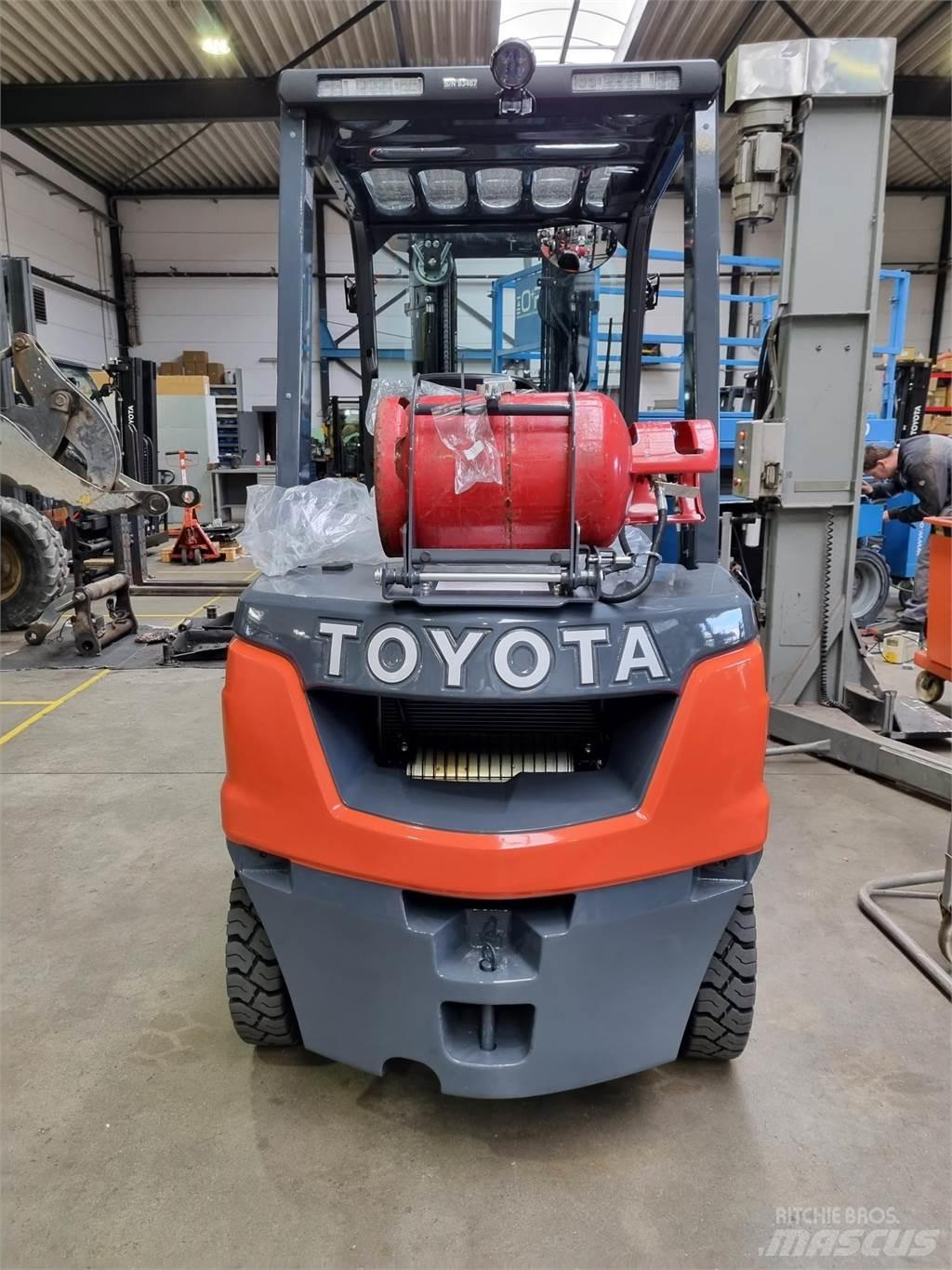 Toyota 02-8FGF25 LPG vozíky