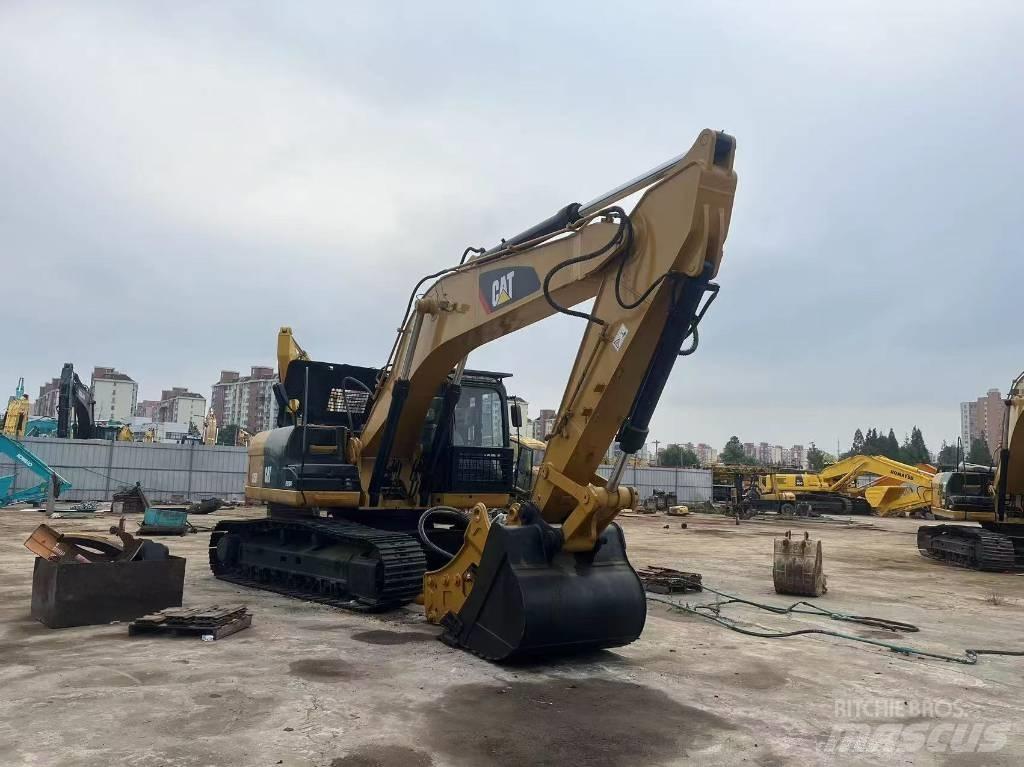 CAT 325D Pásová rýpadla