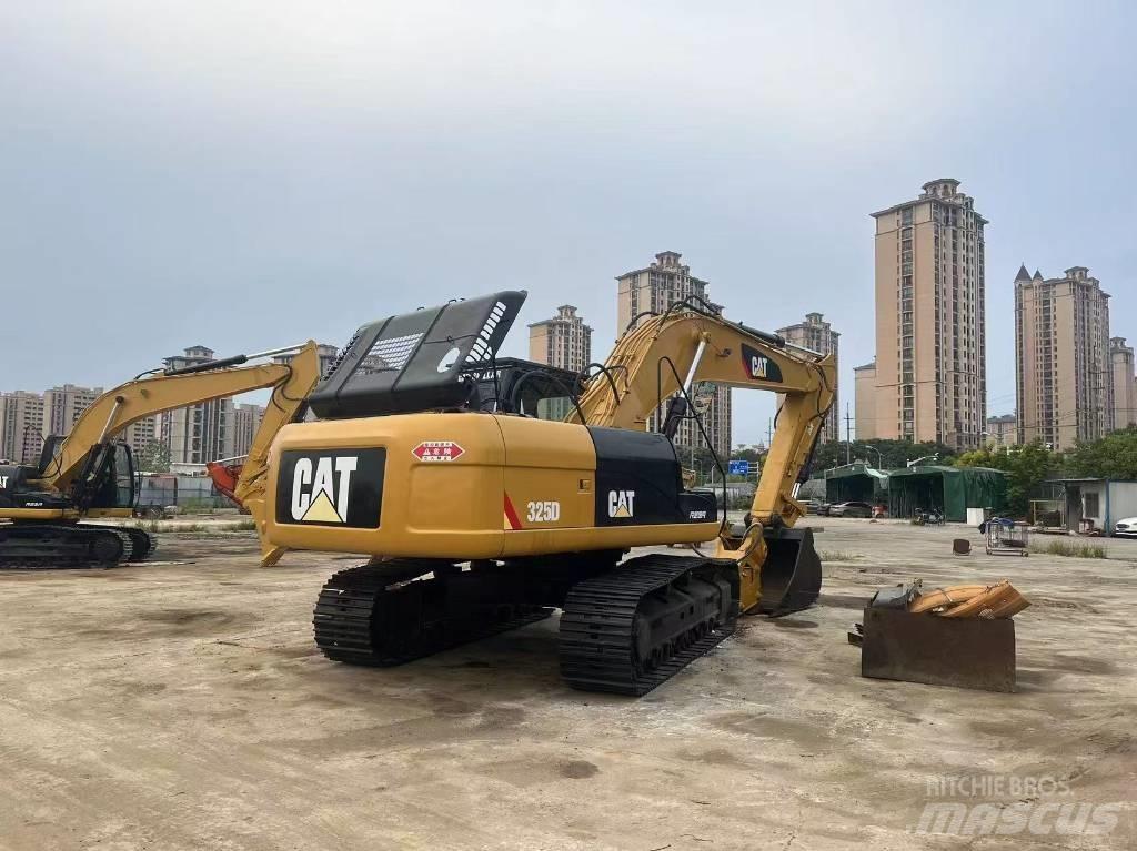 CAT 325D Pásová rýpadla