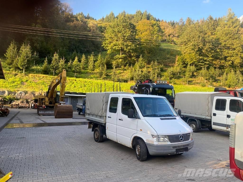 Mercedes-Benz 212 D Pick up/Valník