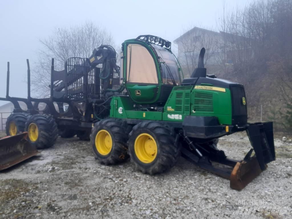 John Deere 1510G Vyvážecí traktory
