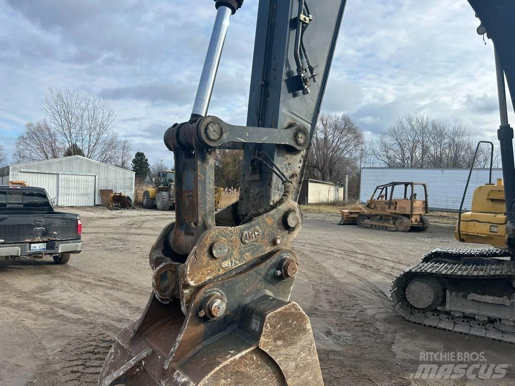 John Deere 350 G Pásová rýpadla