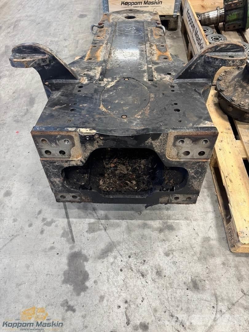 Komatsu 855 Další komponenty