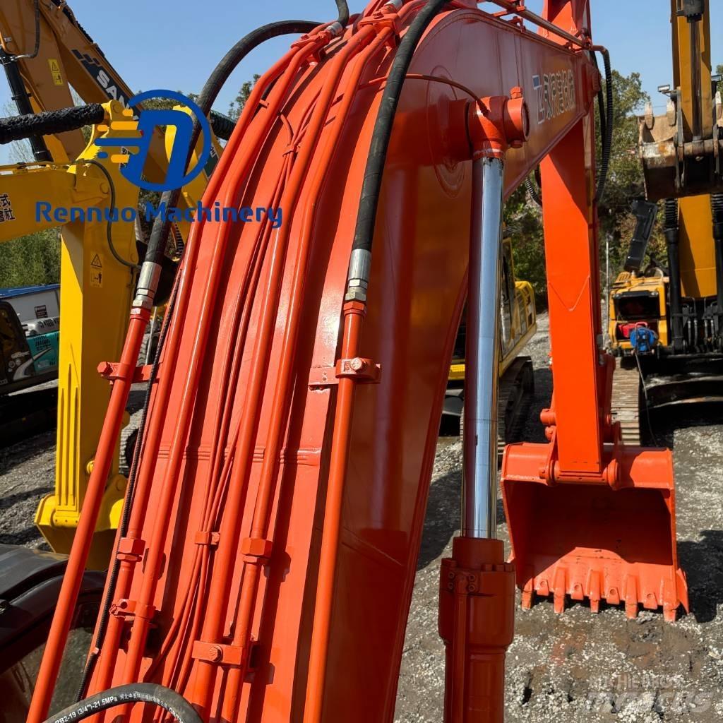 Hitachi ZX 240-3 Pásová rýpadla