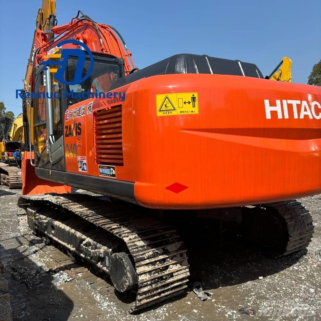 Hitachi ZX 240-3 Pásová rýpadla