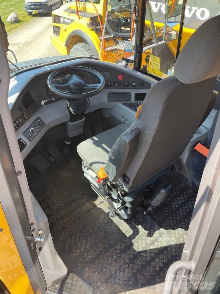 Volvo A30G Kloubové dempry