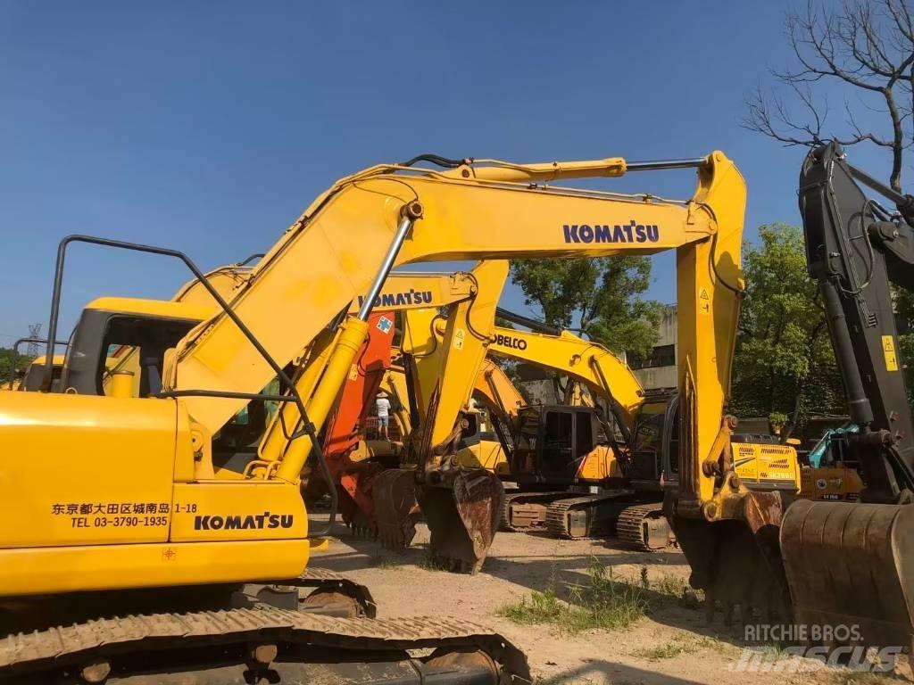 Komatsu PC220-7 Pásová rýpadla