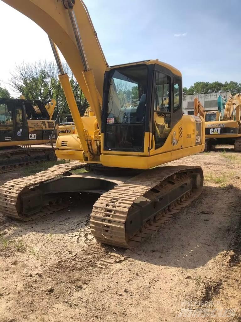Komatsu PC220-7 Pásová rýpadla