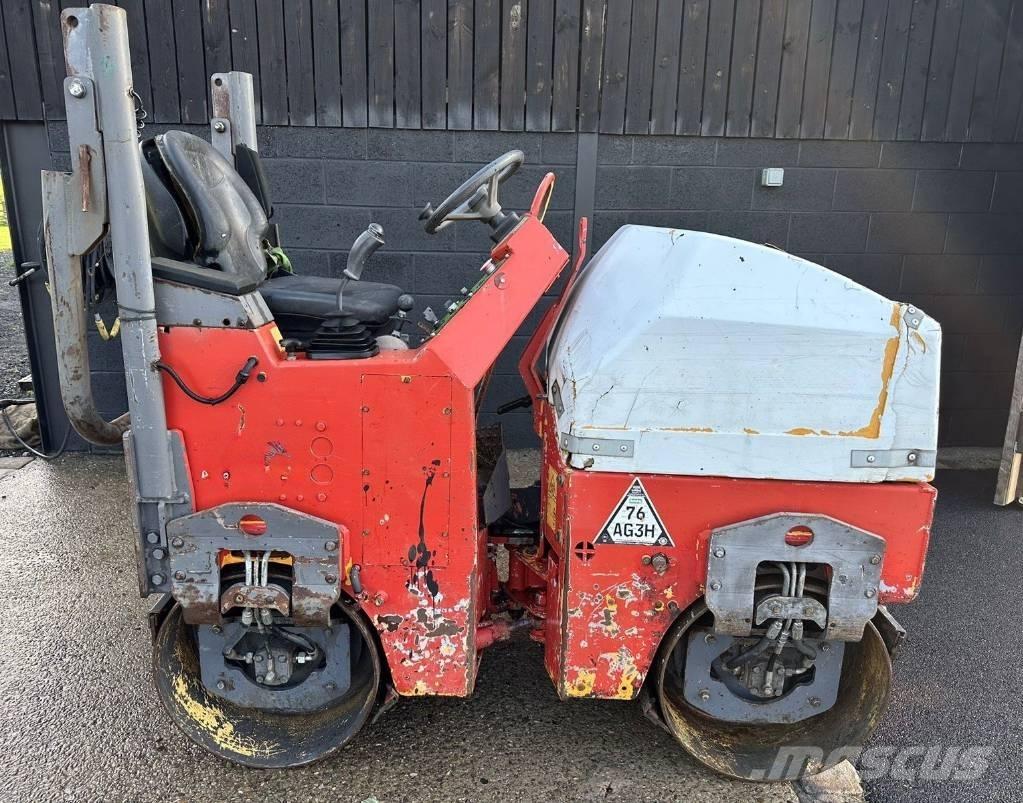 Terex TV 800 Tandemové válce