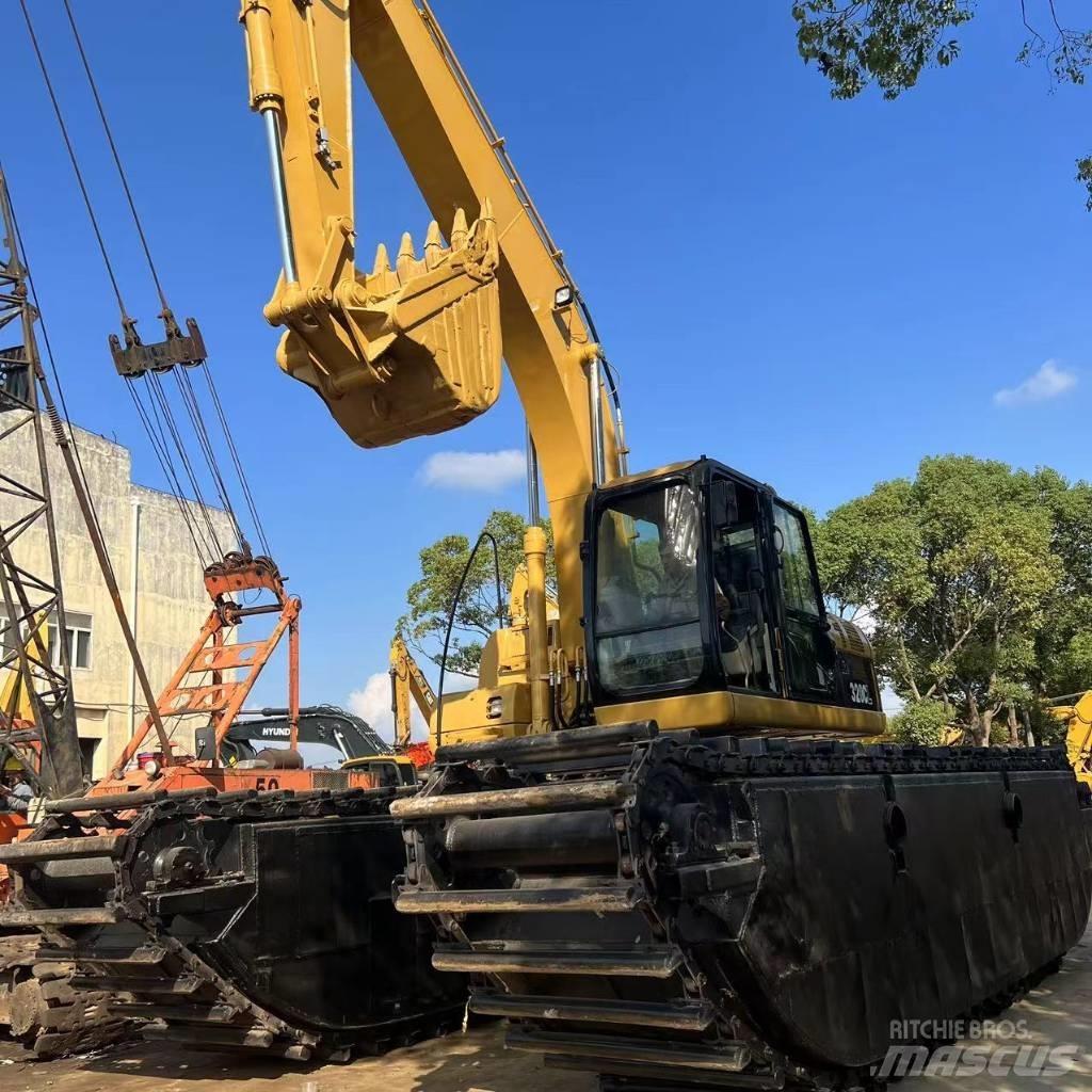 CAT 320 C Obojživelná rypadla