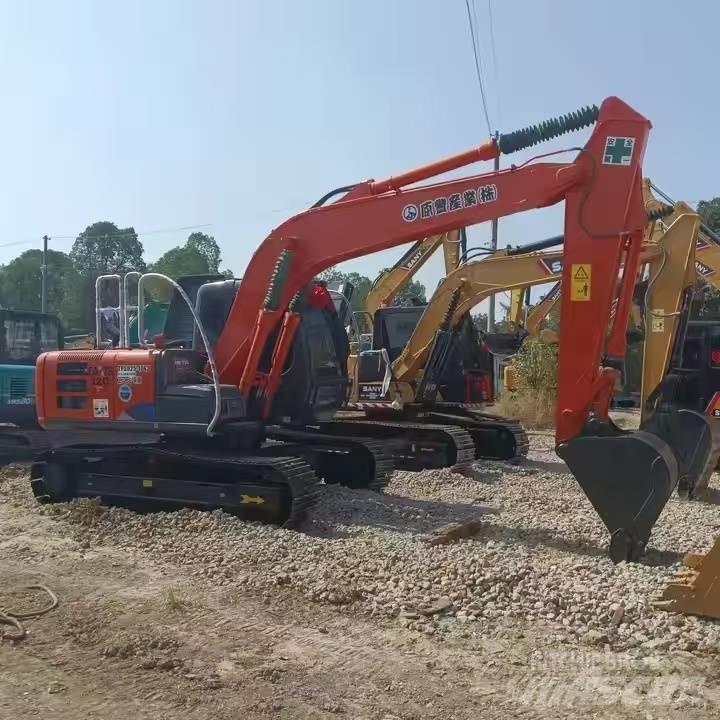 Hitachi ZX 120 Pásová rýpadla