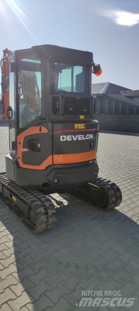Develon DX 27 Z-7 Mini rýpadla < 7t