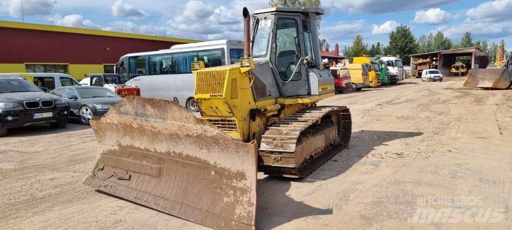 Komatsu D 41 E-6 Pásové dozery
