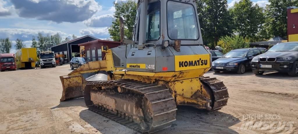 Komatsu D 41 E-6 Pásové dozery