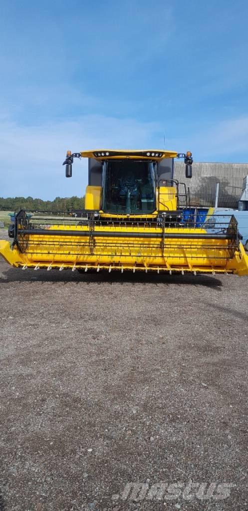 New Holland CX5.80 Sklízecí mlátičky
