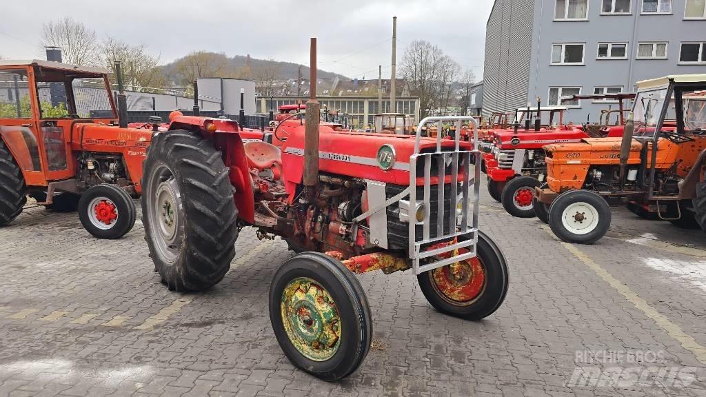 Massey Ferguson 175 Traktory