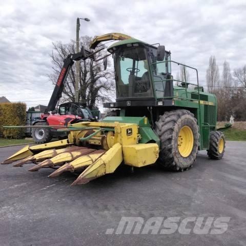 John Deere 6610 Samojízdné sekačky