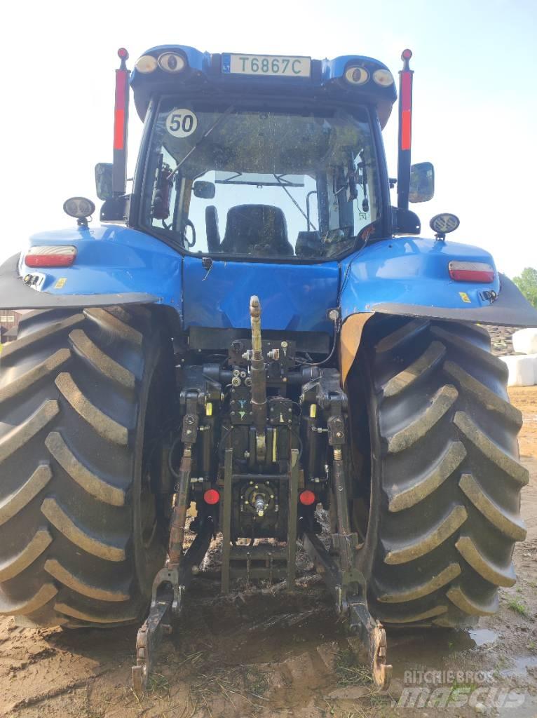 New Holland T 8.360 Traktory