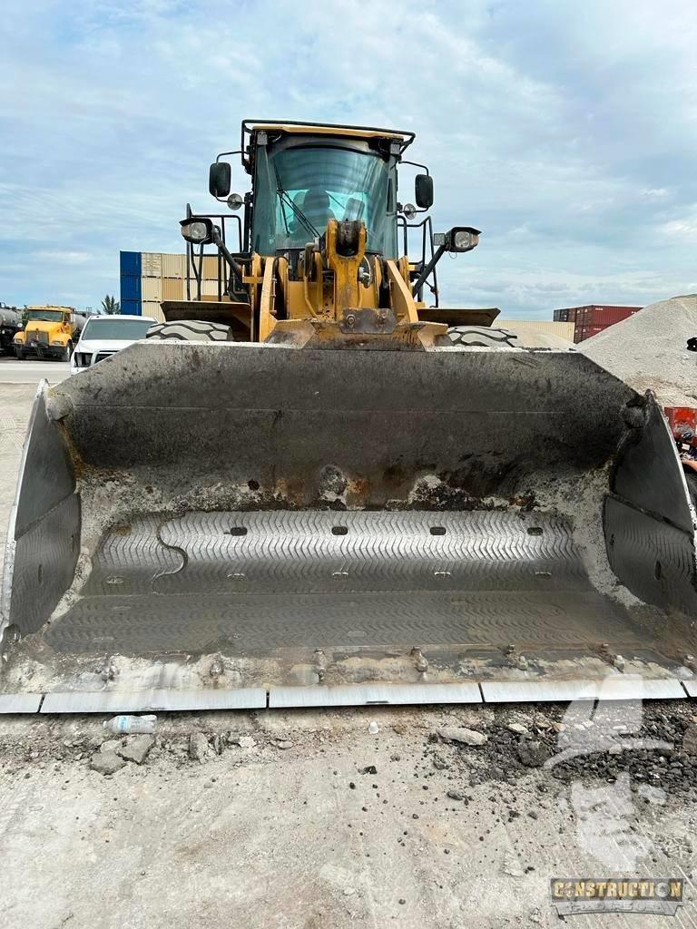 CAT 966 K Kolové nakladače