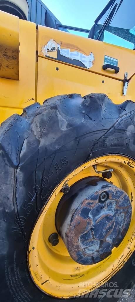 JCB 926 Terénní vysokozdvižné vozíky