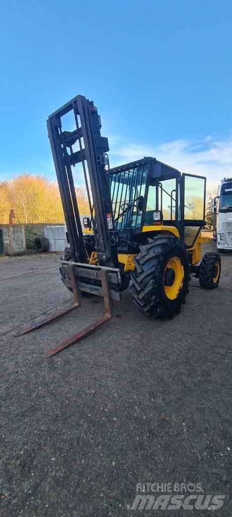 JCB 926 Terénní vysokozdvižné vozíky