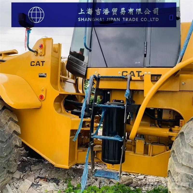 CAT 966 H Kolové nakladače