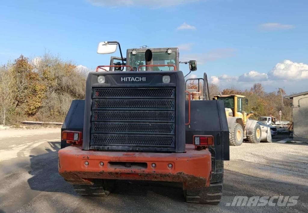 Hitachi ZW 370 Kolové nakladače